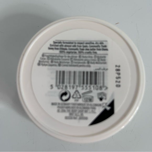 The Body Shop Almond Milk & Honey Treats Cube 3-pc Giftset - Picture 6 of 13